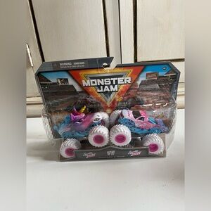 New Monster Jam Official Sparkle Smash Vs. Sparkle Smash Die-Cast Monster Trucks